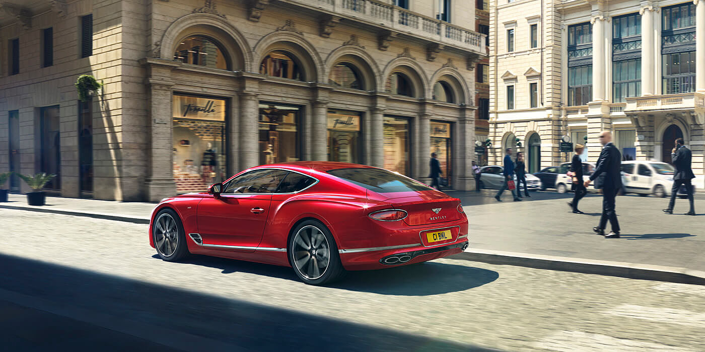 CONTINENTAL-GT-DRIVING-BY-CITY-SQUARE