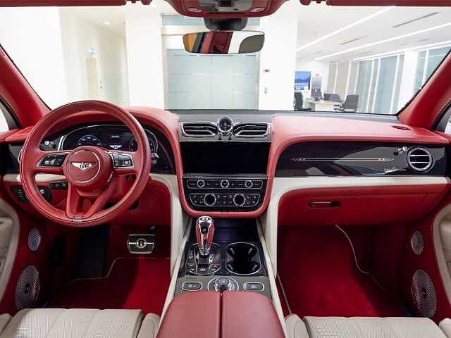 3:Bentley Bentayga EWB Azure First Edition V8, SUV, Glacier White, Bentley Dubai