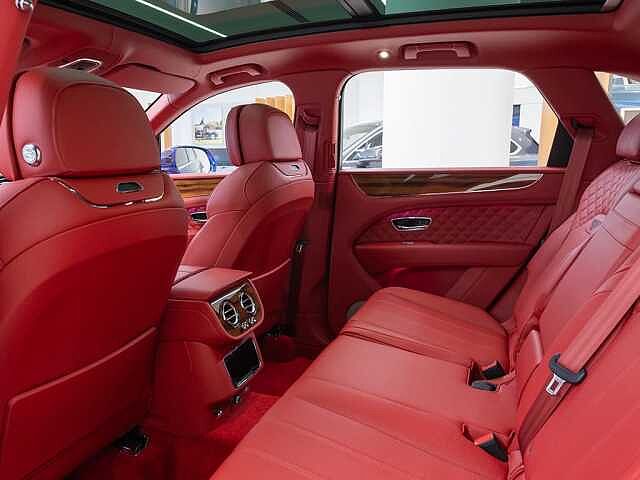 7:Bentley Bentayga V8, SUV, Moroccan Blue, Bentley Dubai