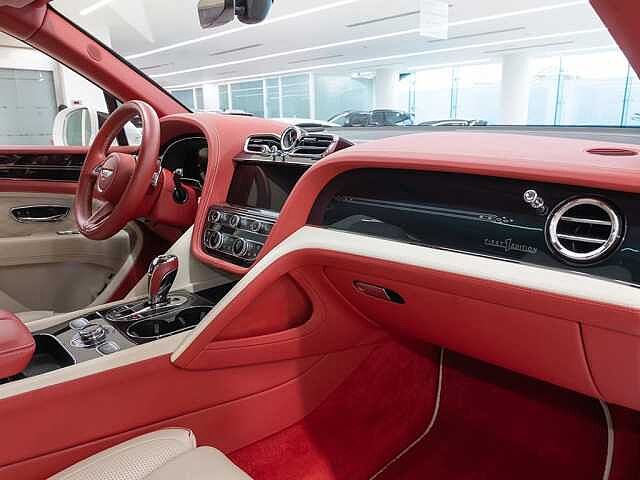 1:Bentley Bentayga EWB Azure First Edition V8, SUV, Glacier White, Bentley Dubai